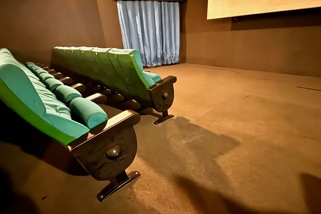 Espacio para las PMR en silla de ruedas (Filas 1 Impar)