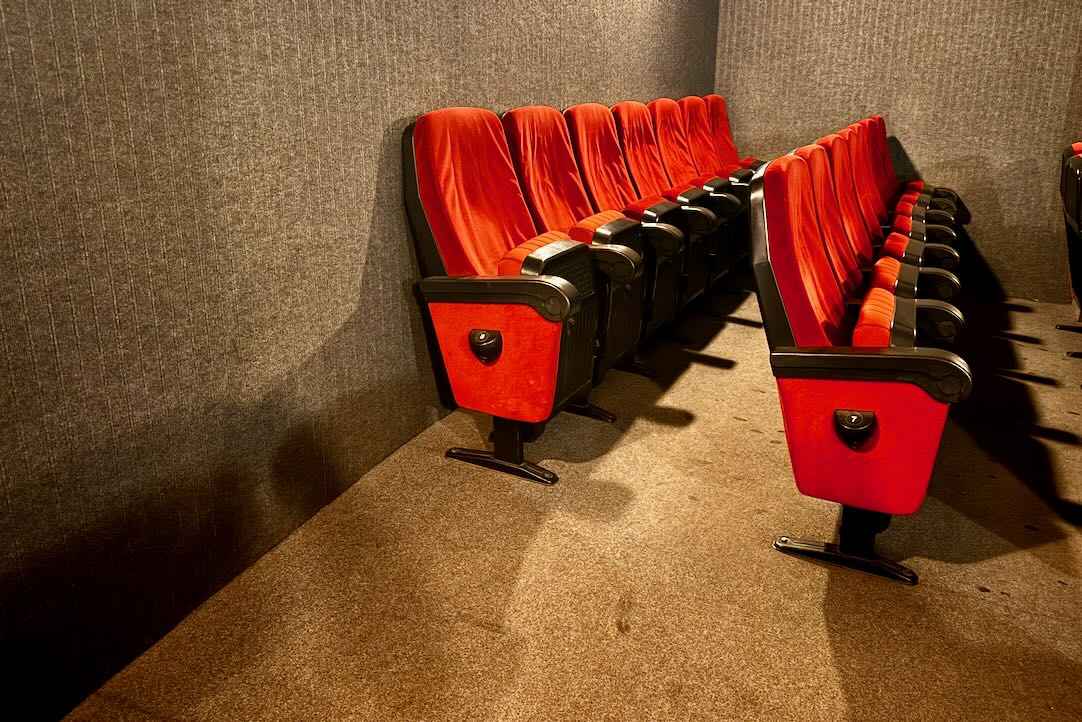 Espacio para las PMR en silla de ruedas (Fila 8)
