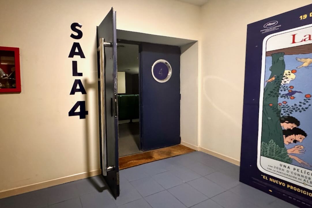 Sala 4. Puerta de Acceso y Salida