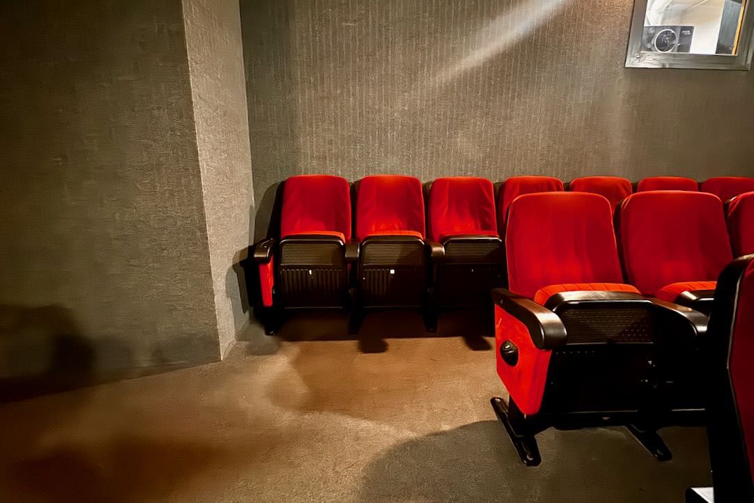 Espacio para las PMR en silla de ruedas (Fila 8)
