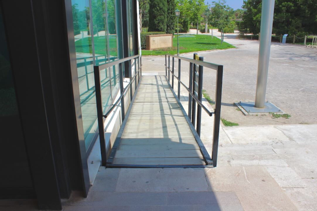 Rampa del Acceso Principal