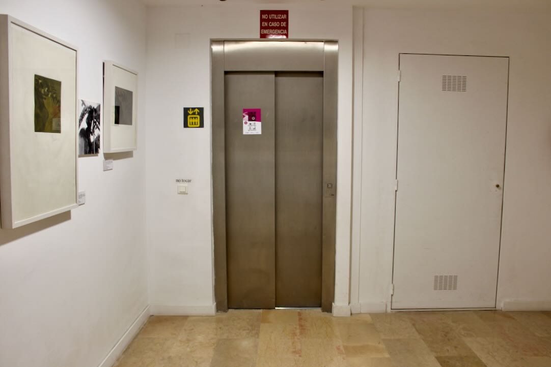 Puerta en planta nivel inferior
