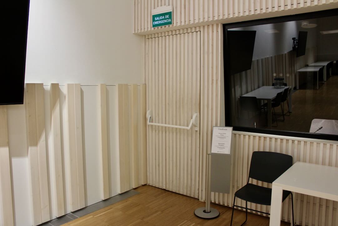 Aulas S1 y S2. Puertas de acceso