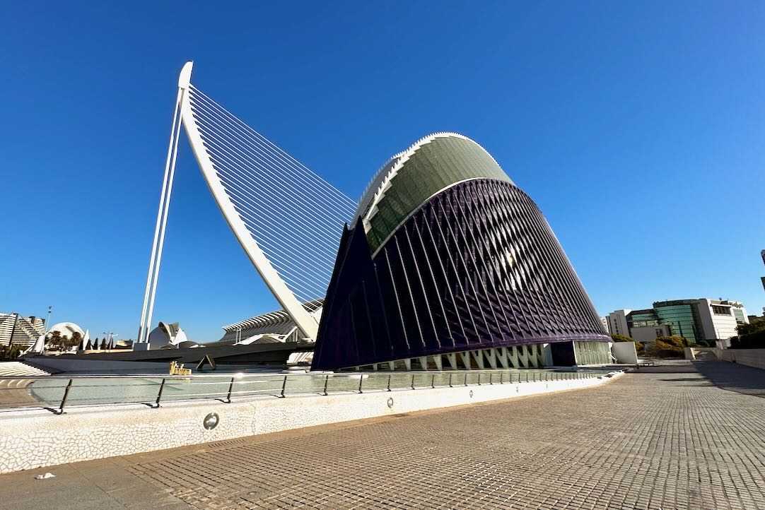 Entrono Urbano próximo. Acceso desde el Oceanogràfic