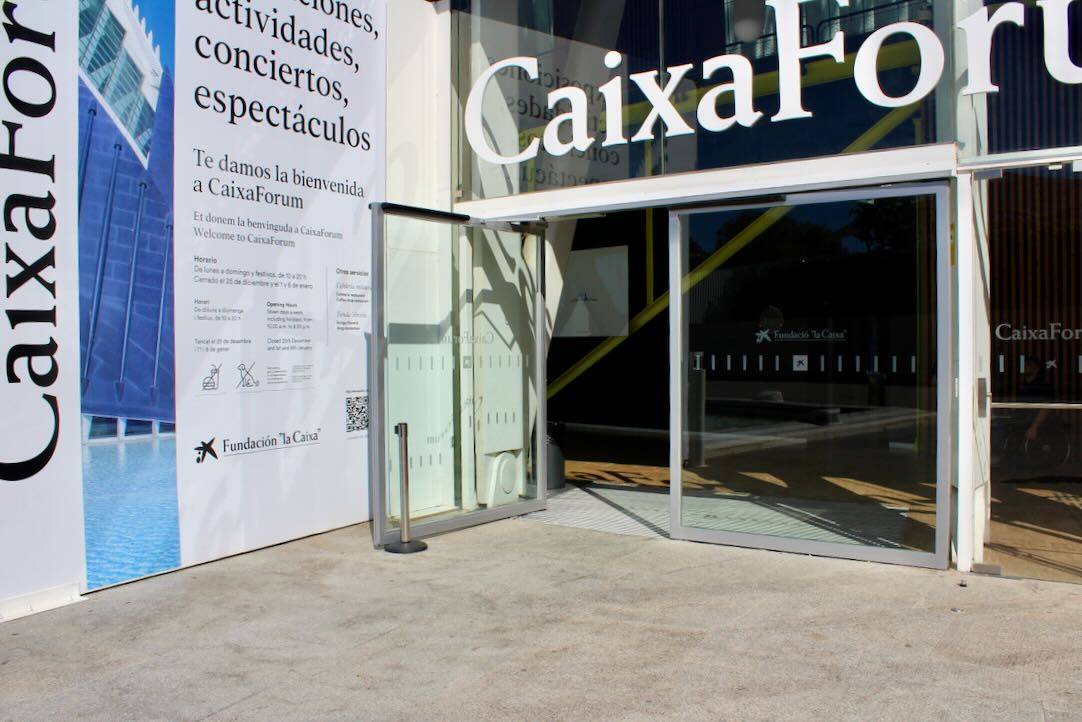 Acceso junto al Oceanogràfic