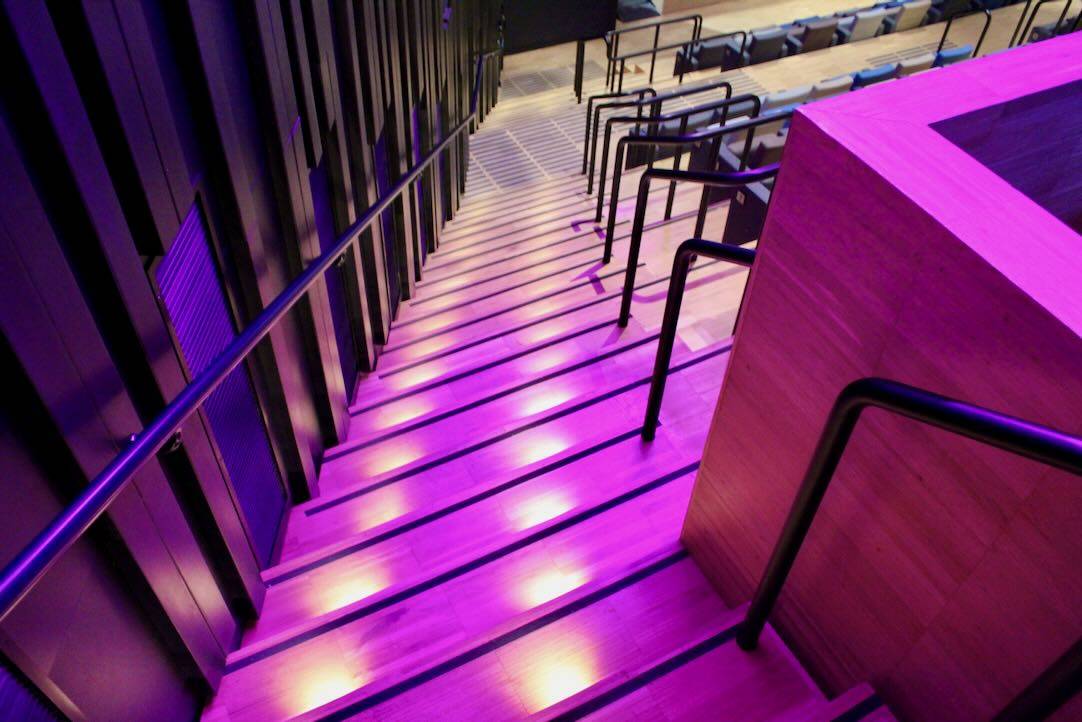 Auditorio. Escalera izquierda