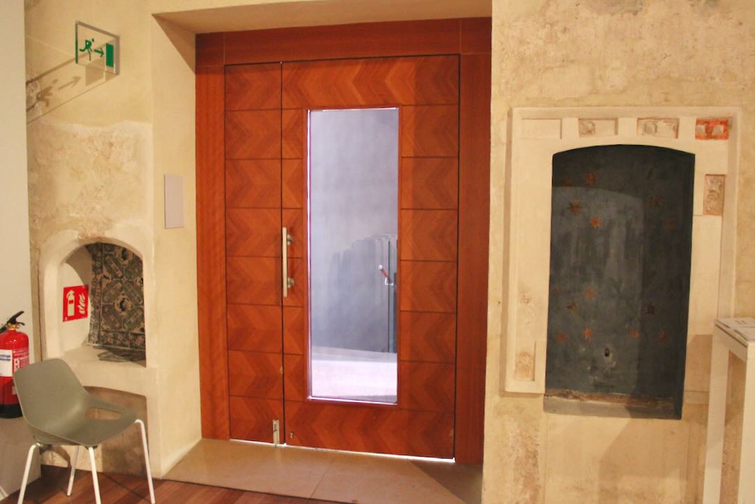 Sala Dormitori. Puerta de acceso (vista desde el interior)
