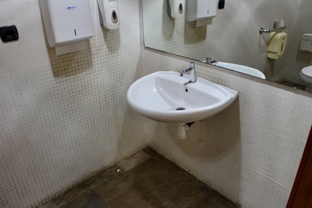 Aseo accesible planta -1. Lavabo