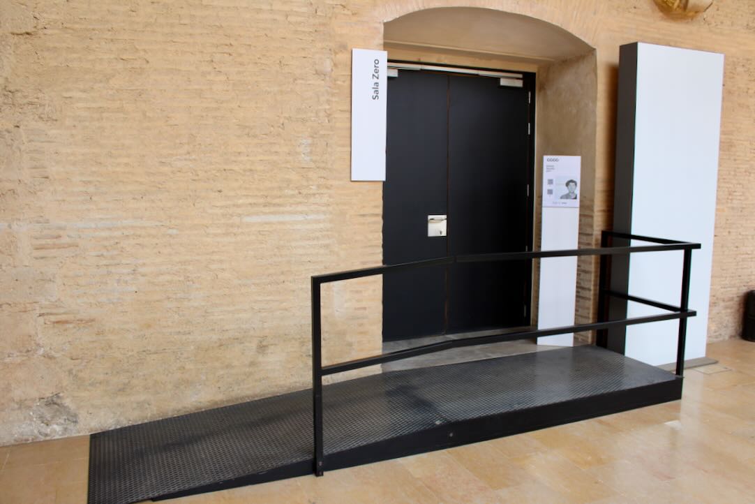 Sala Zero. Acceso desde el Claustro Gótico.