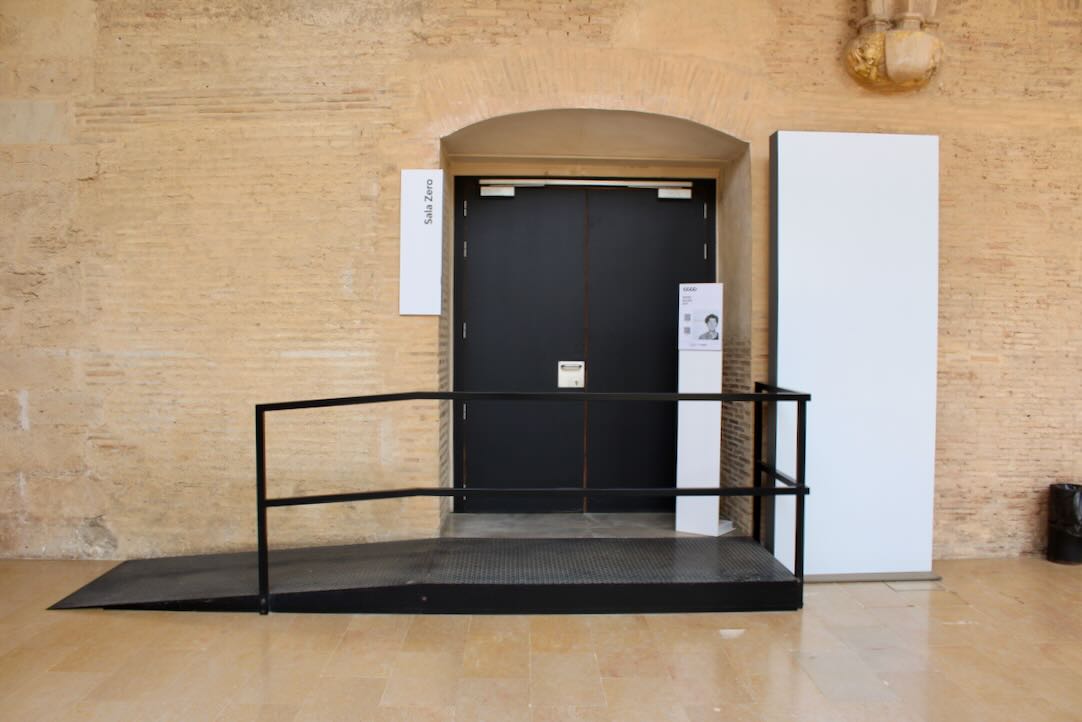 Sala Zero. Acceso desde el Claustro Gótico.