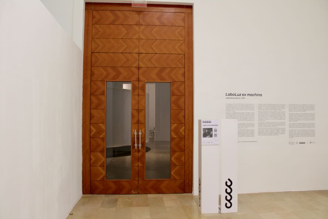  Sala Ferreres - Goerlich. Puerta de acceso