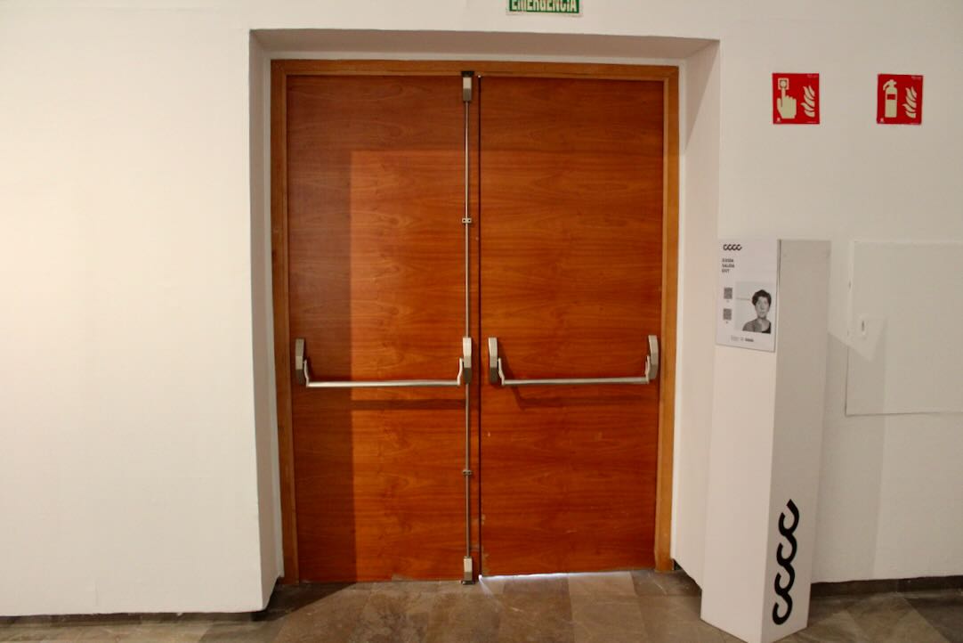 Sala Zero. Puerta de acceso.