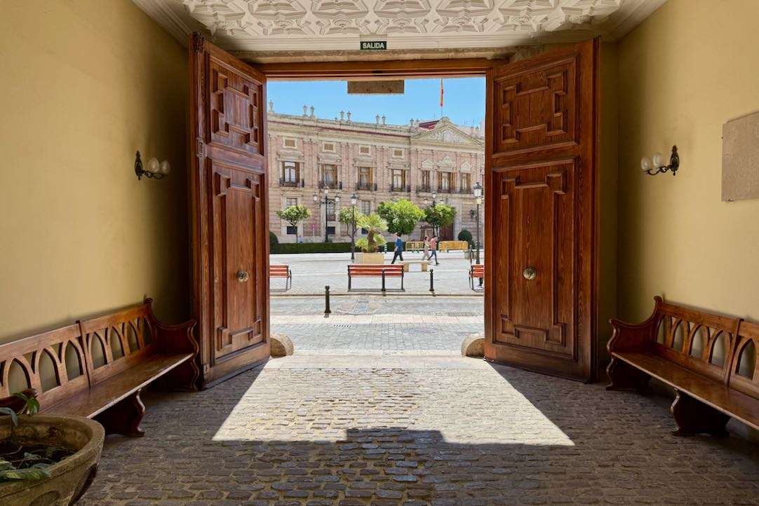 Interior de la entrada principal 