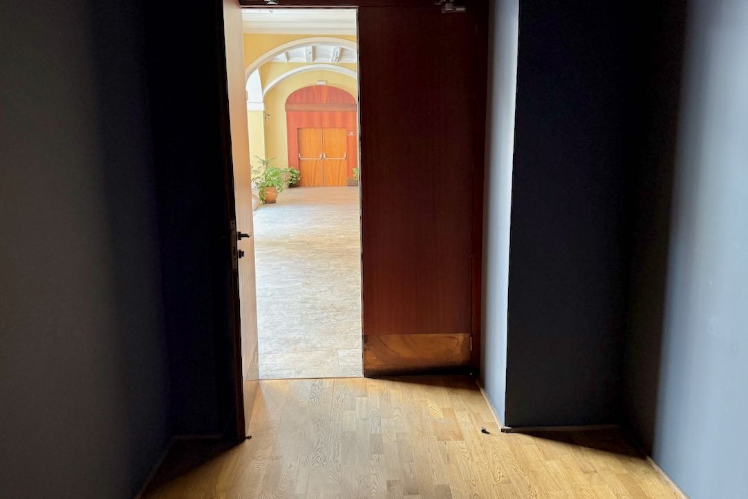 Puerta principal vista interior