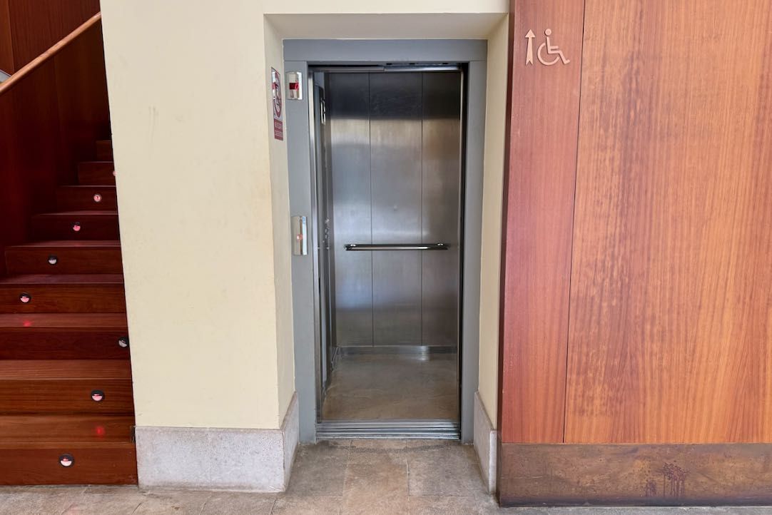 Cabina del ascensor
