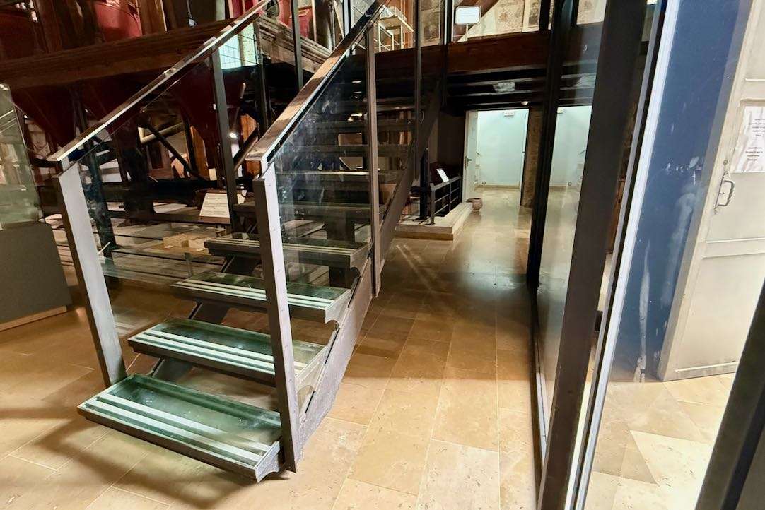 Escalera del altillo