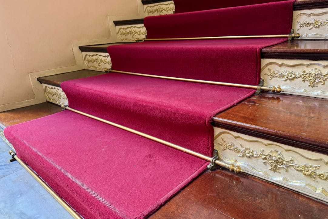Escalera del museo