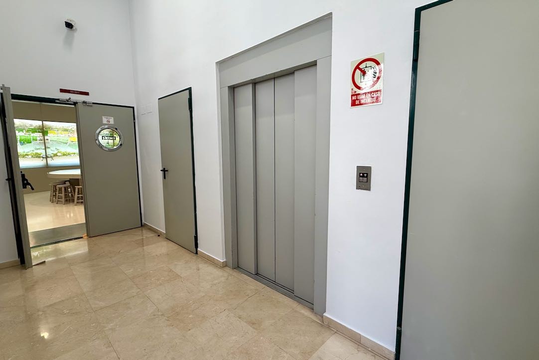 Ascensor Exposiciones