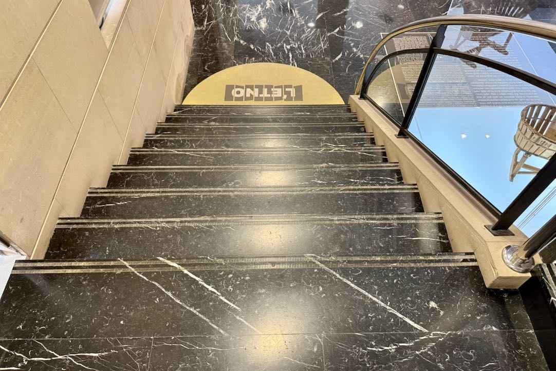Escalera Vestíbulo