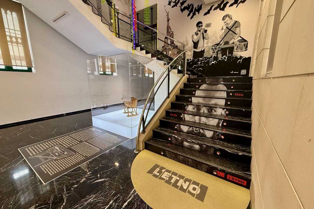 Escalera Vestíbulo