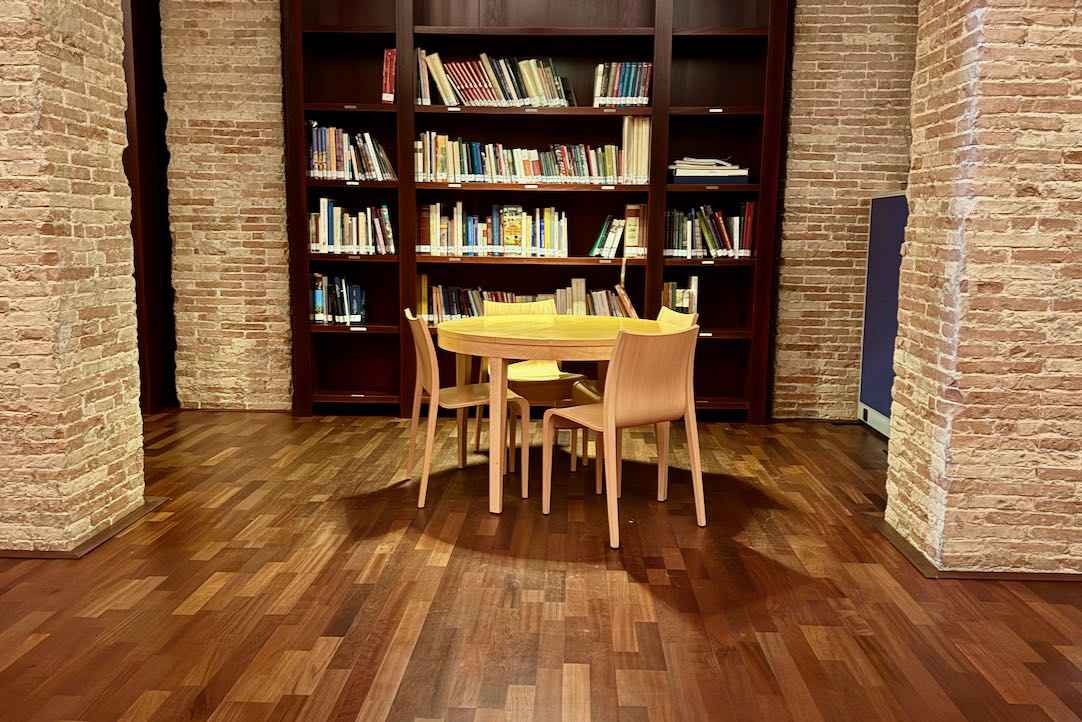 Biblioteca, mobiliario