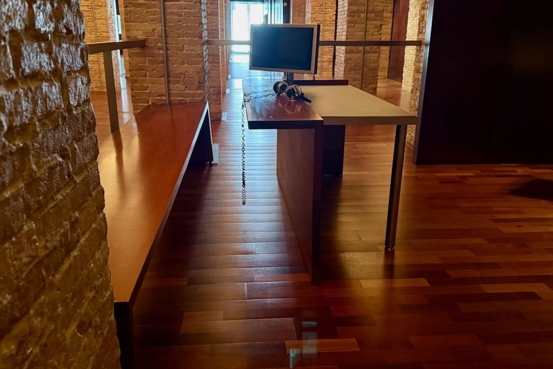 Biblioteca, mobiliario