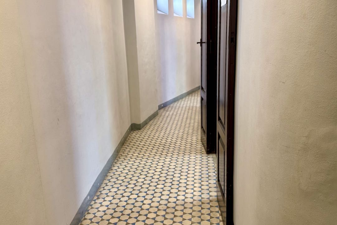 Visita del público general. Pasillo hacia palcos. No accesible para PMR.