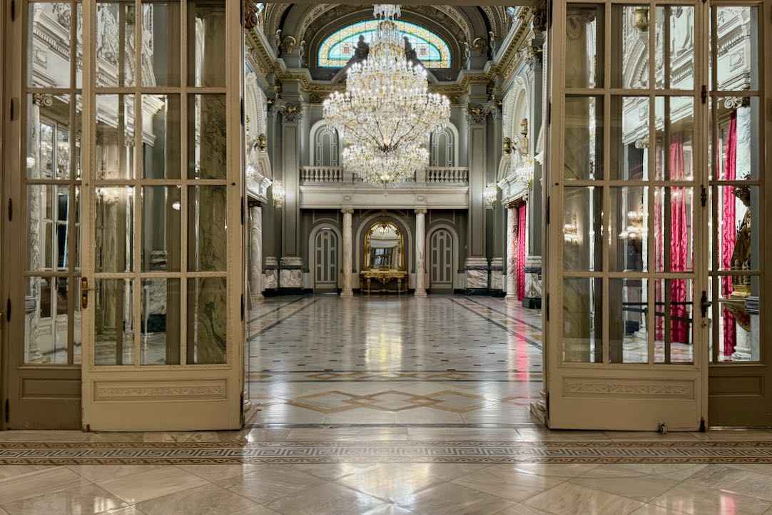 Acceso al Salón