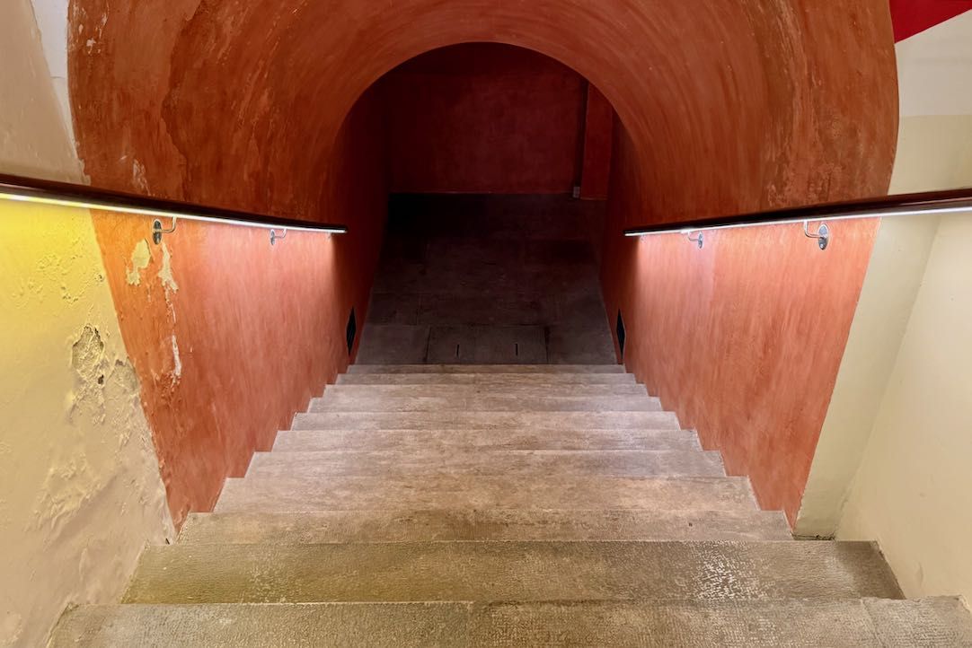 Escalera de acceso al Refugio