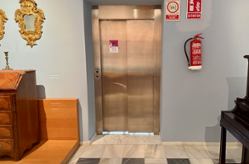 Primera planta, acceso a la Sala II desde el ascensor