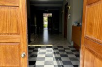 Acceso general, puerta